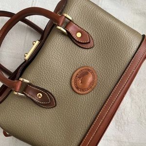 Vintage dooney and Bourke all weather leather bag